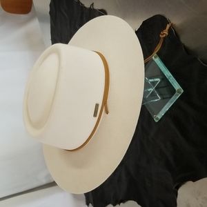 Gigi Pip Wren flat brim hat